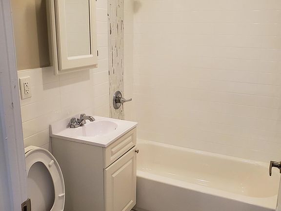 5th image of 2504 John F Kennedy Blvd #413