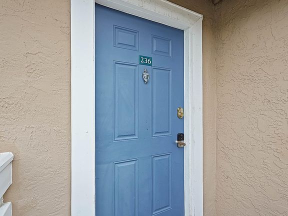 3rd image of 2915 N Texas Street #236