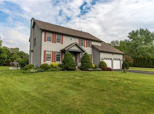 15 Fair Meadow Ln, Clinton, NY 13323