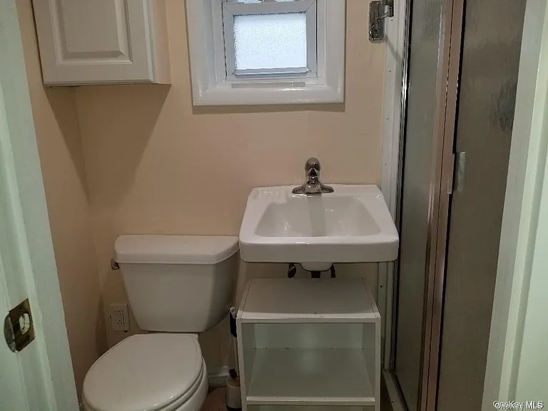 608 E Penn St #WALK-IN — Photo 4