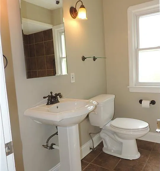 7366 Parma Park Blvd — Photo 9
