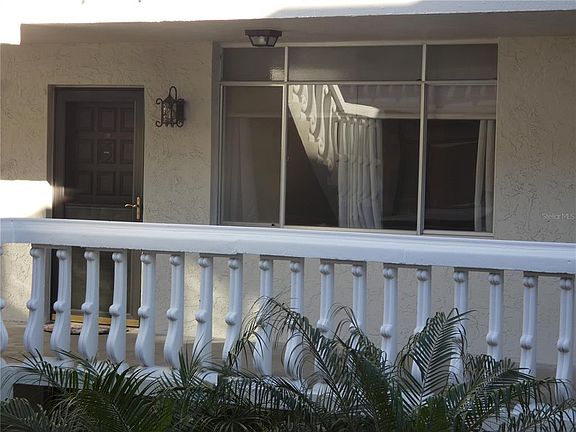 4th image of 1001 Pearce Dr Unit 209