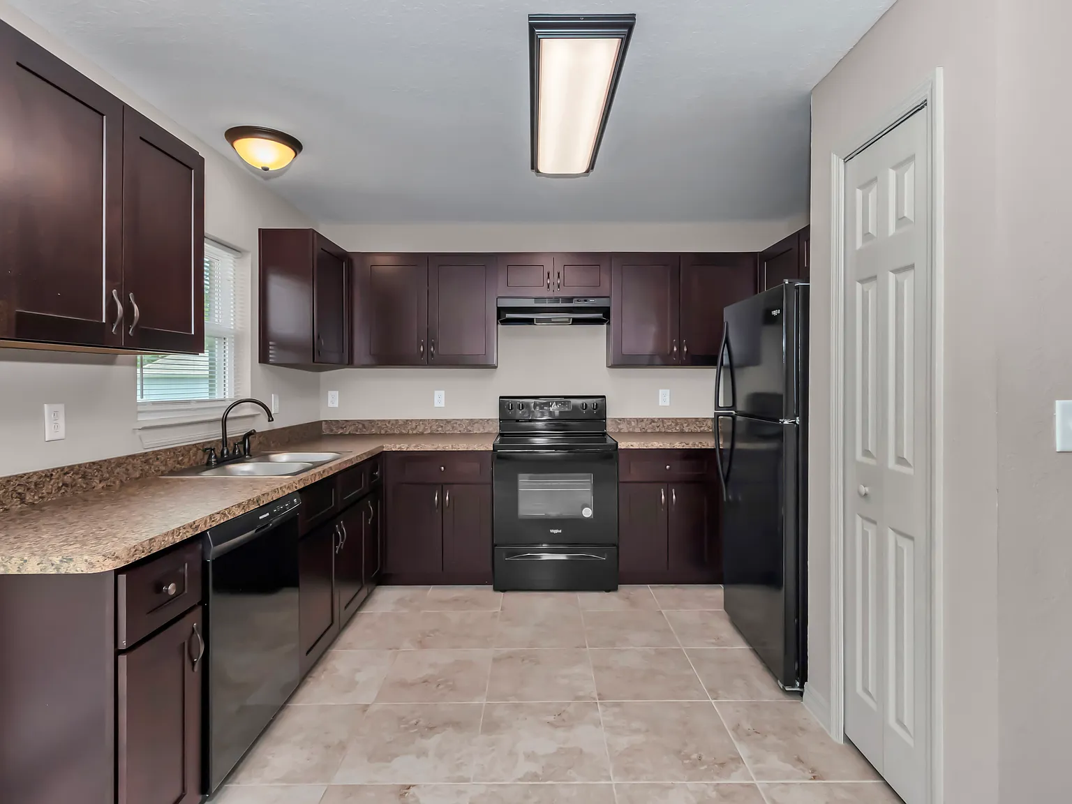 3 bed, 1530 sqft, $1,495 — Photo 1