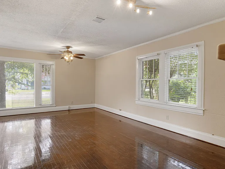 510 Wilson St — Photo 7