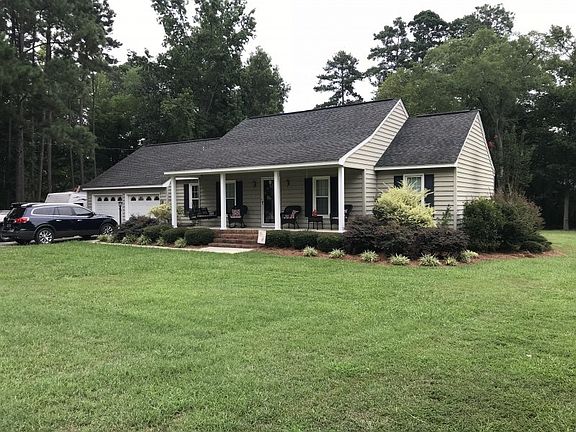 3rd image of 3216 Woodland Dr