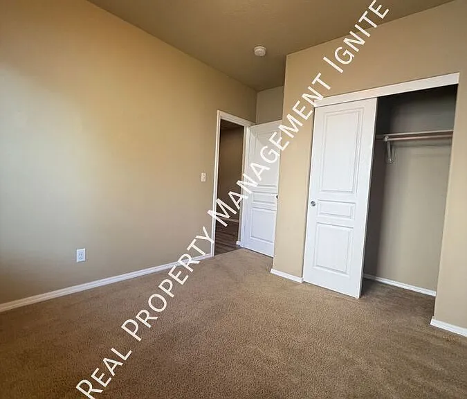 332 SW Antler Ridge Ct — Photo 11