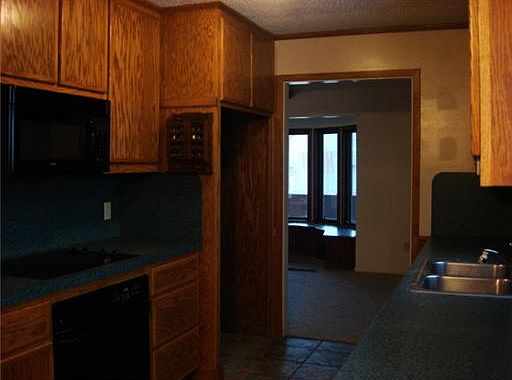 5th image of 1811 Live Oak Dr