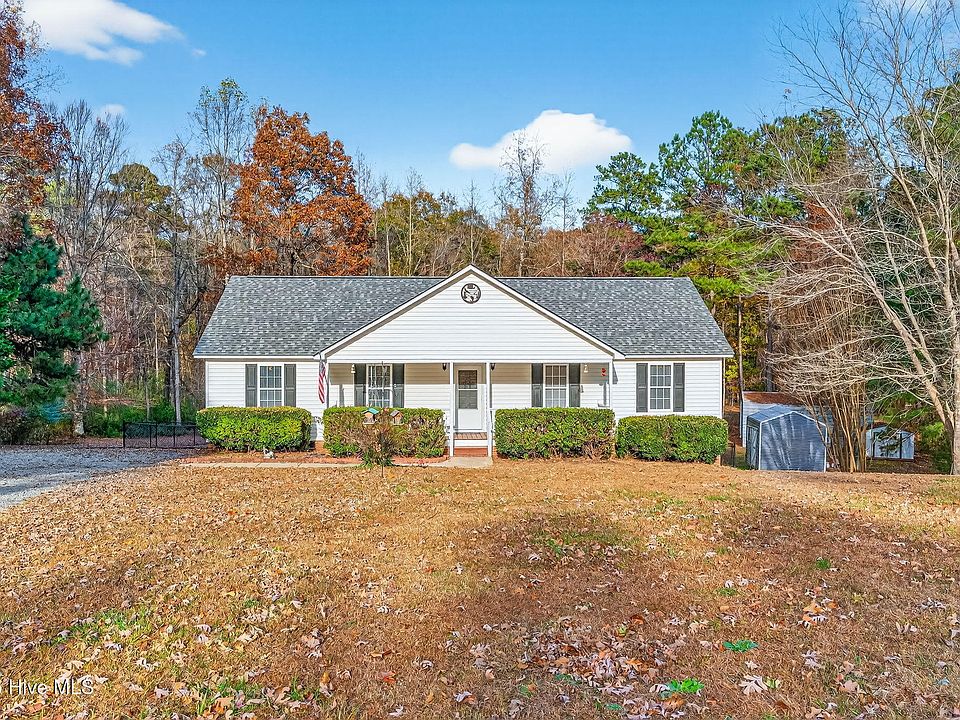 1st image of 215 Nelson Court