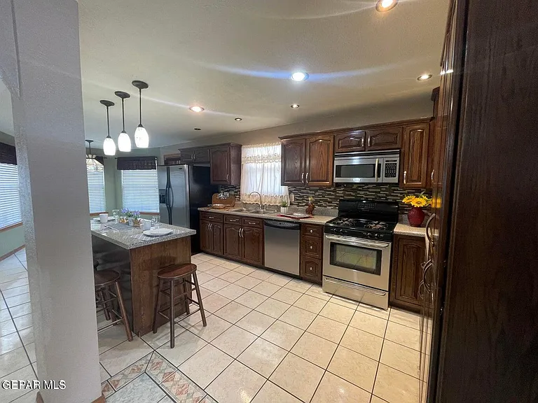 808 Merriman Dr — Photo 14