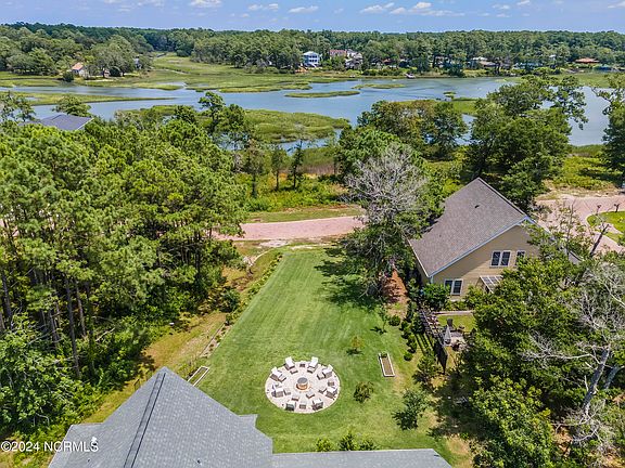 3rd image of 1653 Back Bay Drive SW