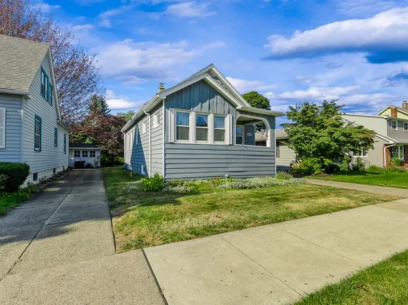 426 Sanford Pl, Erie, PA 16511