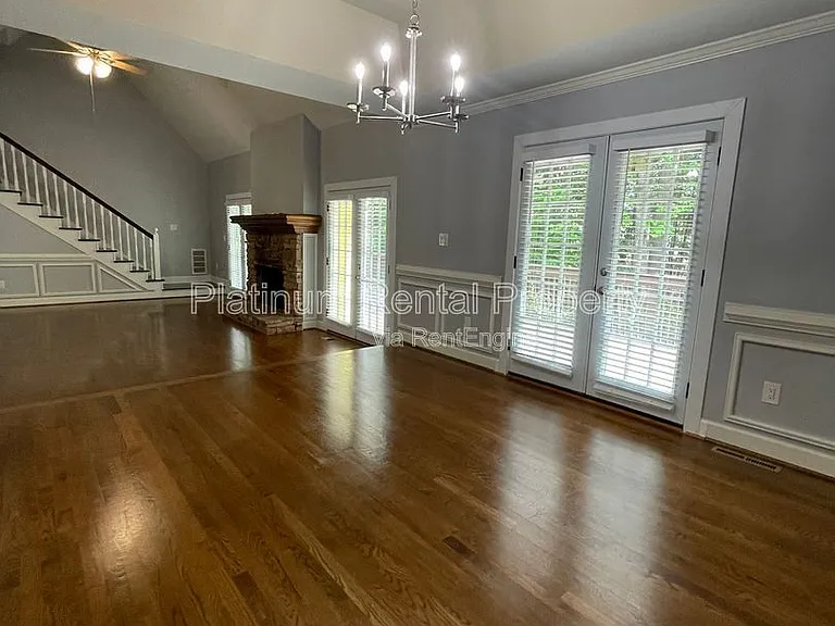 4204 N Mountain Rd NE — Photo 20