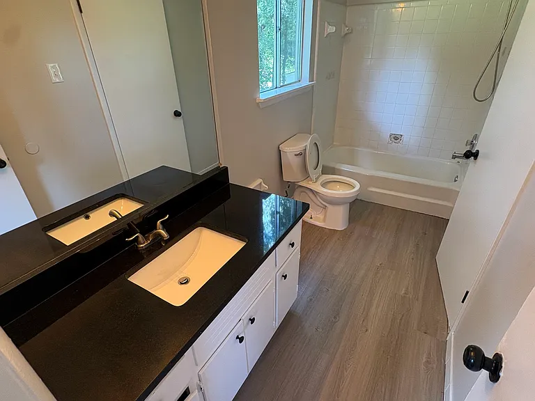 206 Belmont Dr — Photo 5
