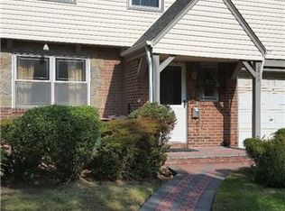 10833 67th Ave, Forest Hills, NY 11375