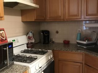 1043 47th Ave APT 3A, Long Island City, NY 11101