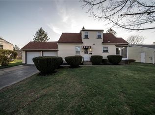 213 Duxbury Rd, Rochester, NY 14626