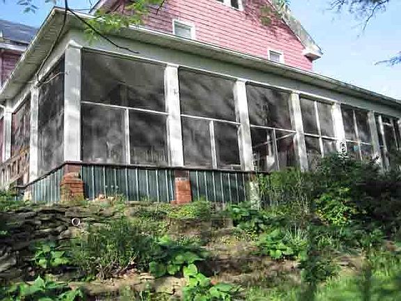2nd image of 439 Richwood Ave