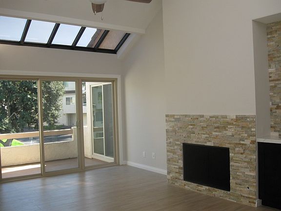 4th image of 6110 Calle Mariselda Unit 201