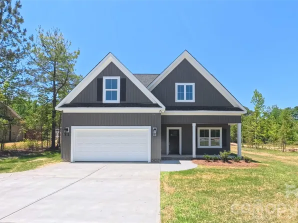 3099 Meadowcrest Dr, Clover, SC 29710