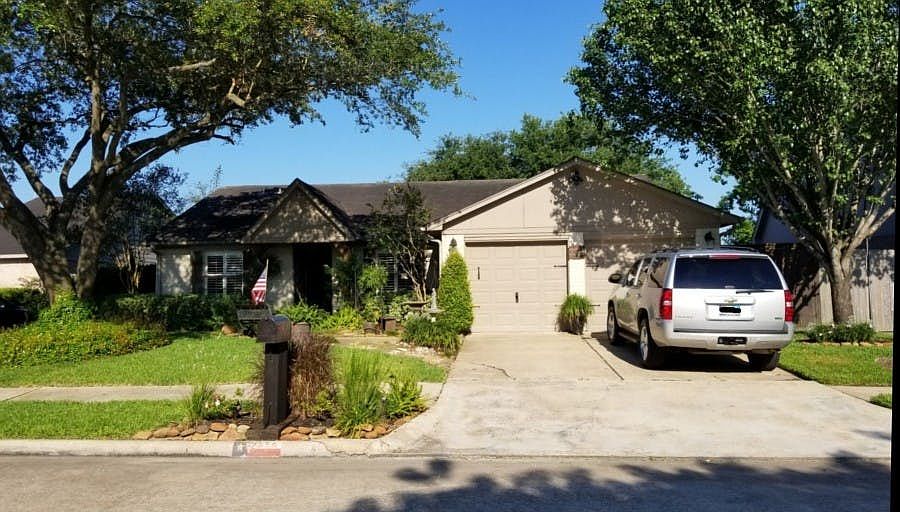 1st image of 2316 Meadow Green Dr