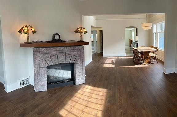 5th image of 6528 21st Ave NW