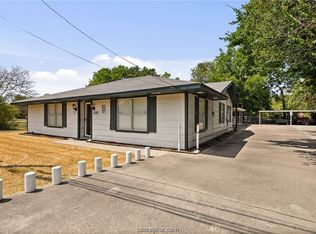 1222 W Washington Ave, Navasota, TX 77868