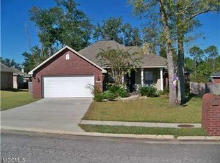 13717 Hidden Oaks Dr, Gulfport, MS 39503