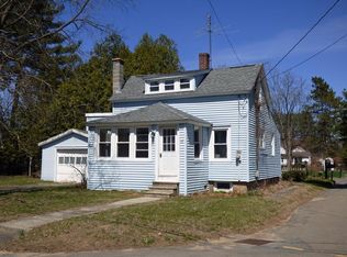 27 Mayher St, Easthampton, MA 01027