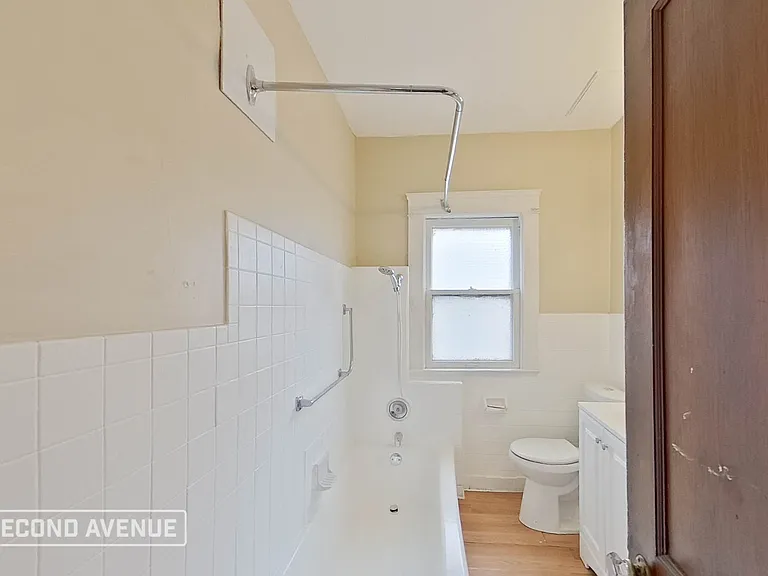 910 Dresden Rd — Photo 17