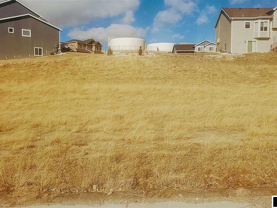 2nd image of 1380 Goodstein Dr