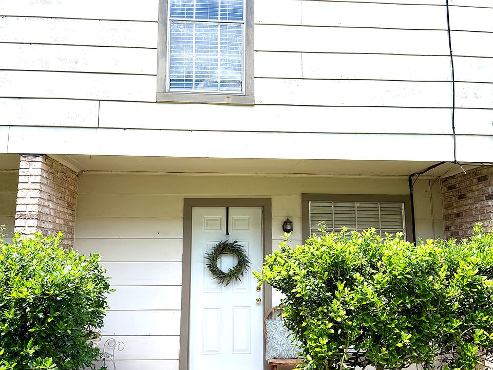 1st image of 14722 Hooper Rd #2