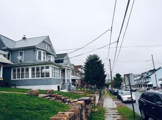 1529 W Arch St, Coal Township, PA 17866