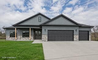 1st image of 2425 Kirk Dr