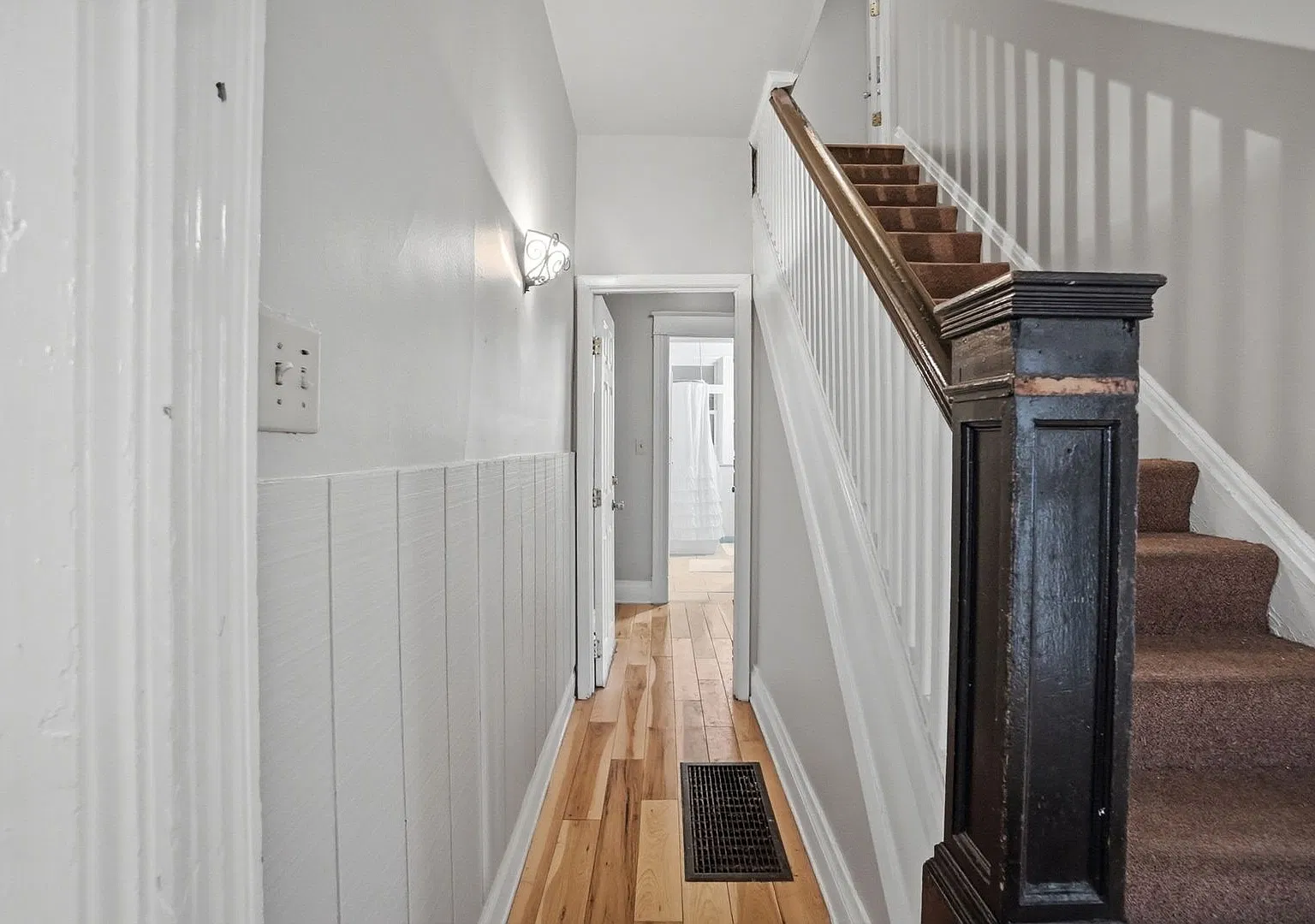 7 Bed/3 Bath Steps from UC Campus $750/pp ($5,250/mo) w/Parking Options — Photo 4