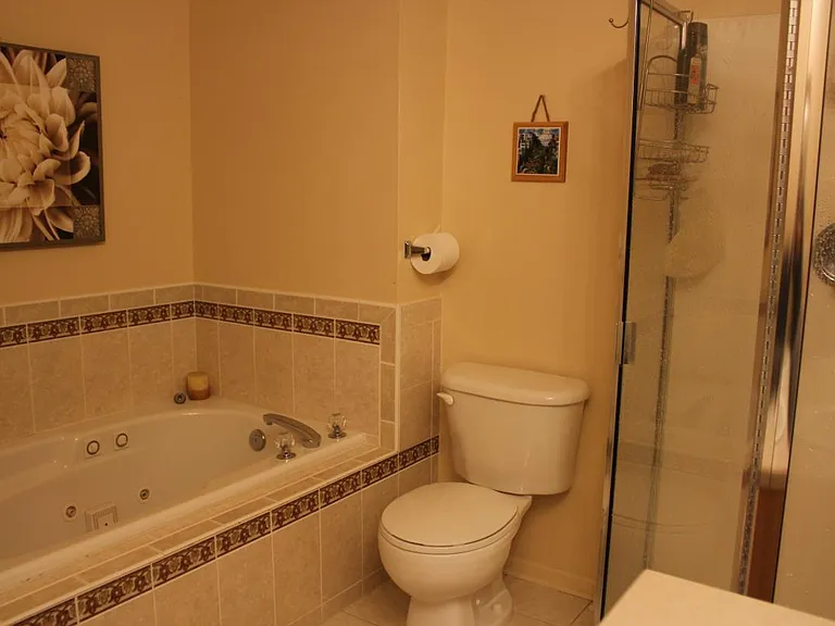 122 Wallace Ct — Photo 10