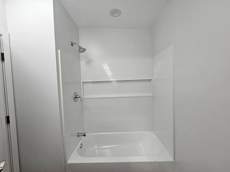 1027 & 1029 Walnut St — Photo 6