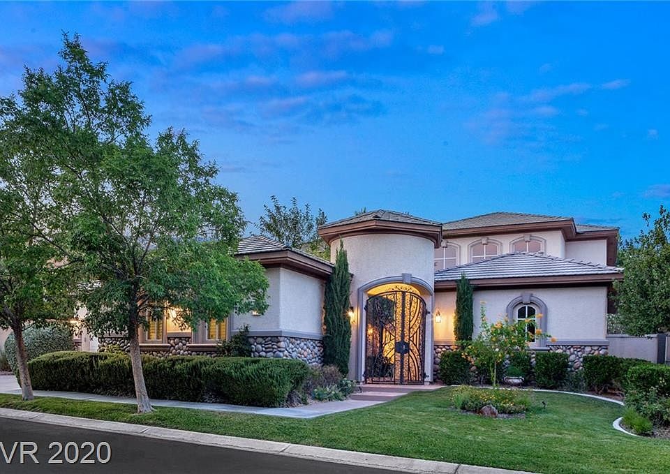 1st image of 9312 Fontainbleu Dr