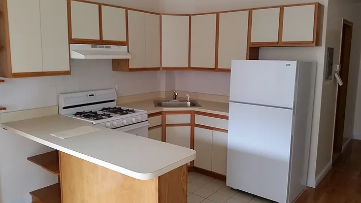 Rented by H L Dynasty Real Estate Corp | media 1