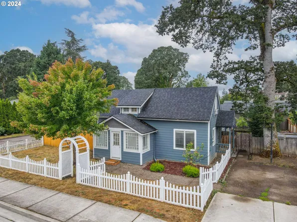 173 NE 28th Ave, Hillsboro, OR 97124