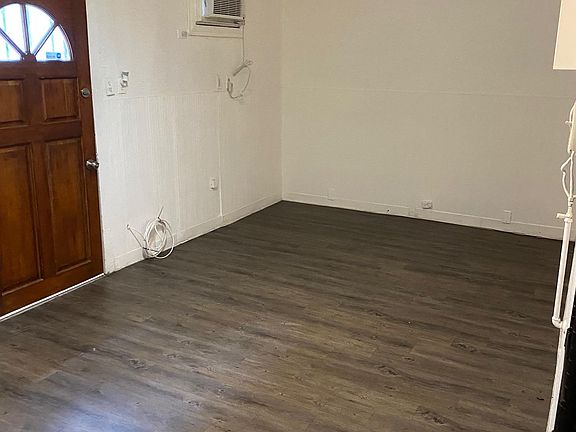 2nd image of 516 Wilmington Ave