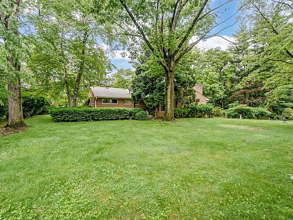 4th image of 6401 Braxmar Pl E