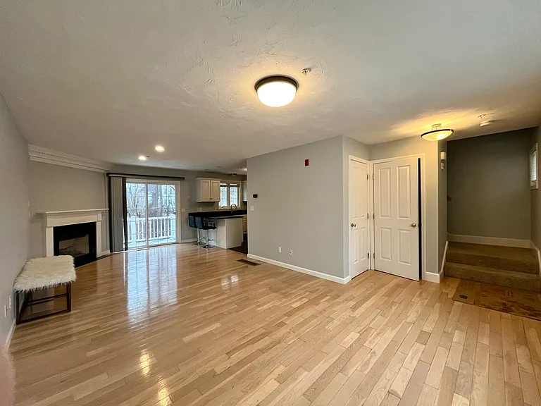 401 W Center St #1C — Photo 3