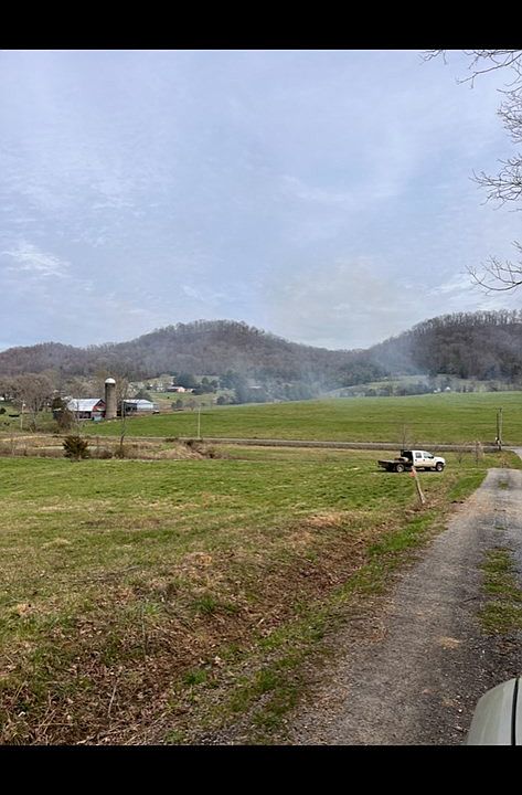 2nd image of Hickory Cove Rd