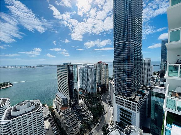 4th image of 951 Brickell Ave APT 3806