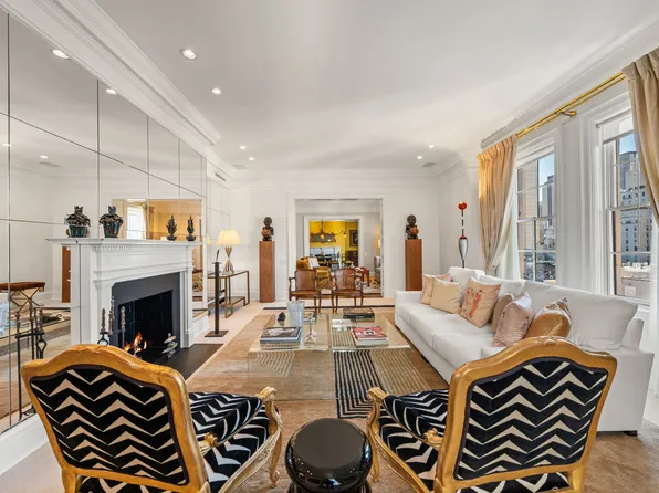 32 East 64th Street image 4 of 16