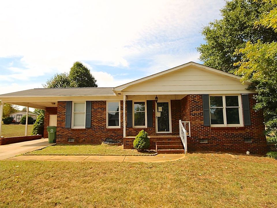 1st image of 111 S Glenn Dr