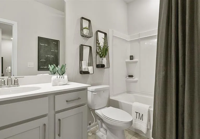 323 Sammon Way — Photo 35