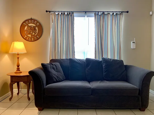 423 N Donahue Dr APT 2, Auburn, AL 36832