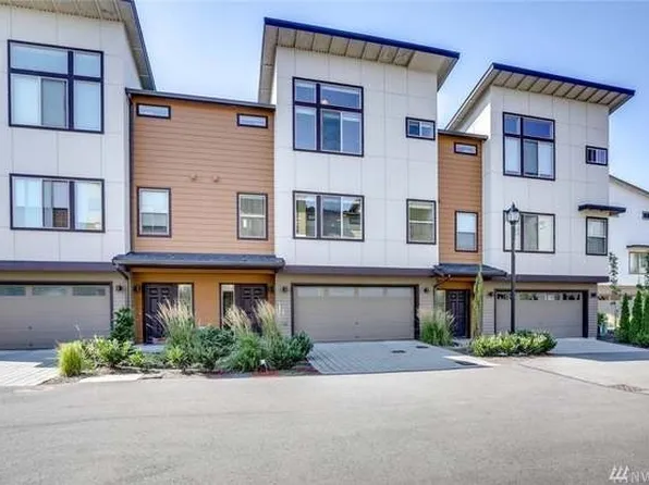302 Chelan Ave NE, Renton, WA 98059