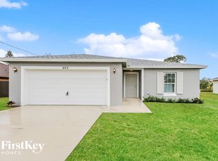 402 SW McComb Ave, Pt Saint Lucie, FL 34953